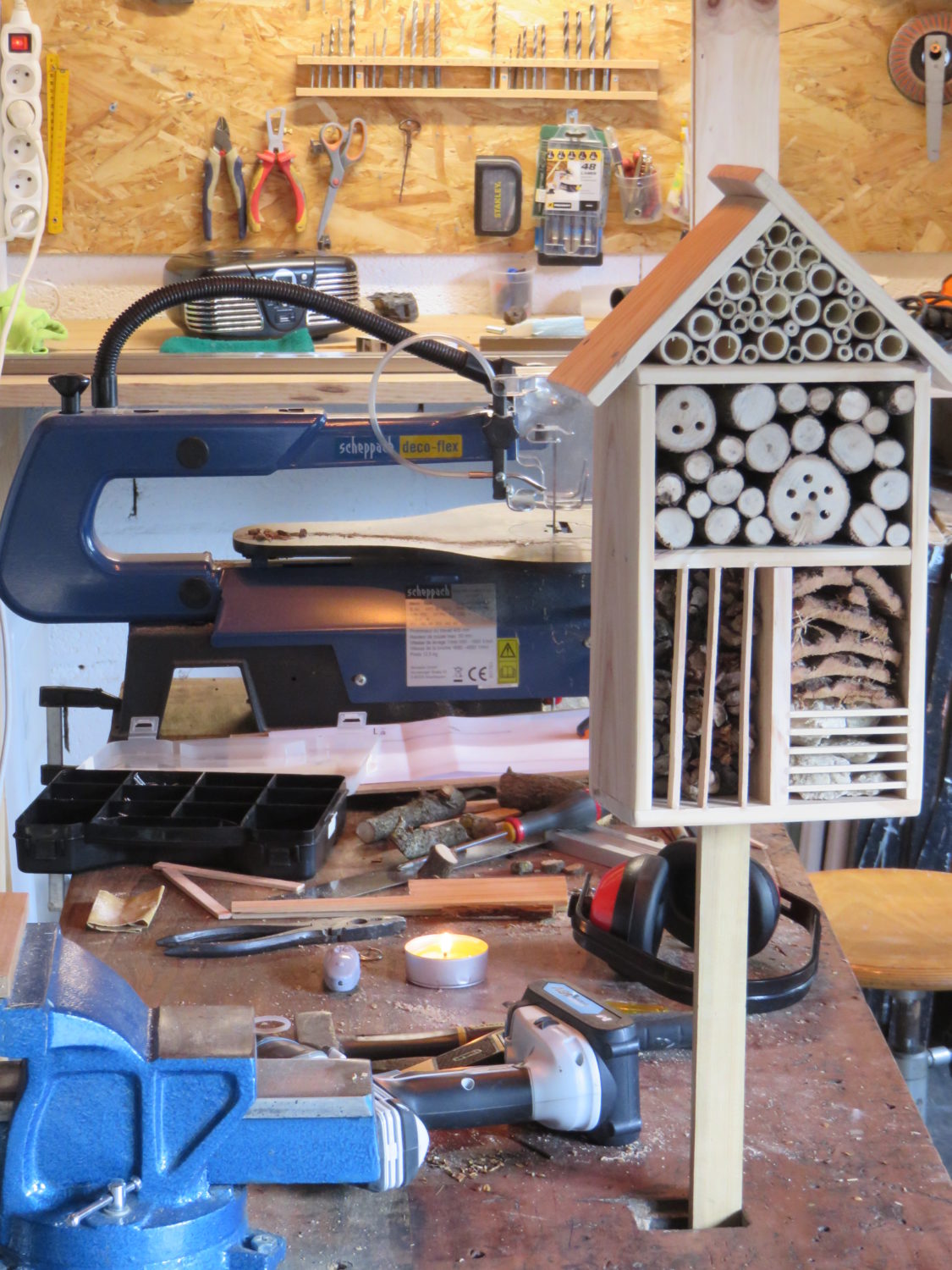 Un hôtel à insecte